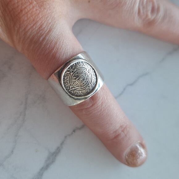 VTG.925 Sterling Silver Ancient Aztec Mayan Sun Calendar Round Signet Ring  8.75 - Picture 3 of 5
